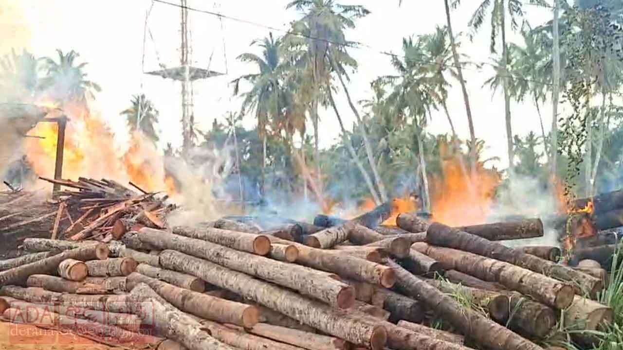 මාදම්පේ පොල් ලී ආශ්රිත නිෂ්පාදන ආයතනයක හදිසි ගින්නක්