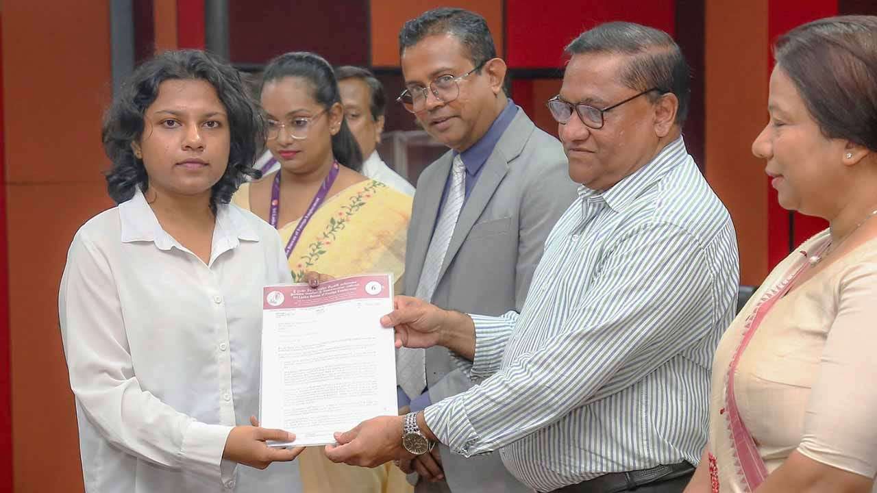 විදේශ සේවා නියුක්ති කාර්යාංශයට නව සේවකයින් 100ක්