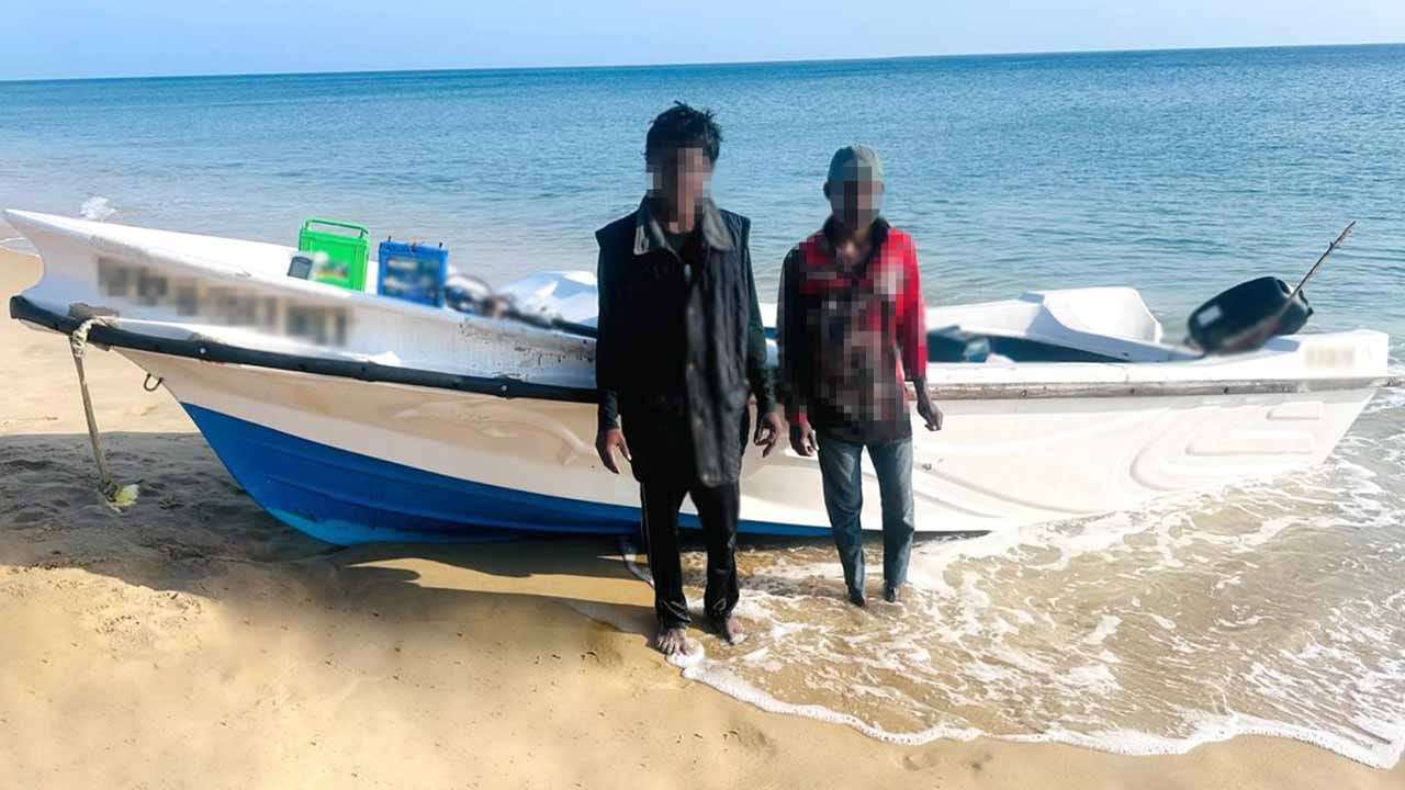 නීති විරෝධී ධීවර කටයුතුවල නිරත වූ හතරක් අත්අඩංගුවට