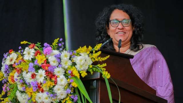 අධ්යාපන ආයෝජන හරහා අනාගත නායකයින් බිහි කිරීම රජයේ අරමුණයි - අගමැති හරිනි
