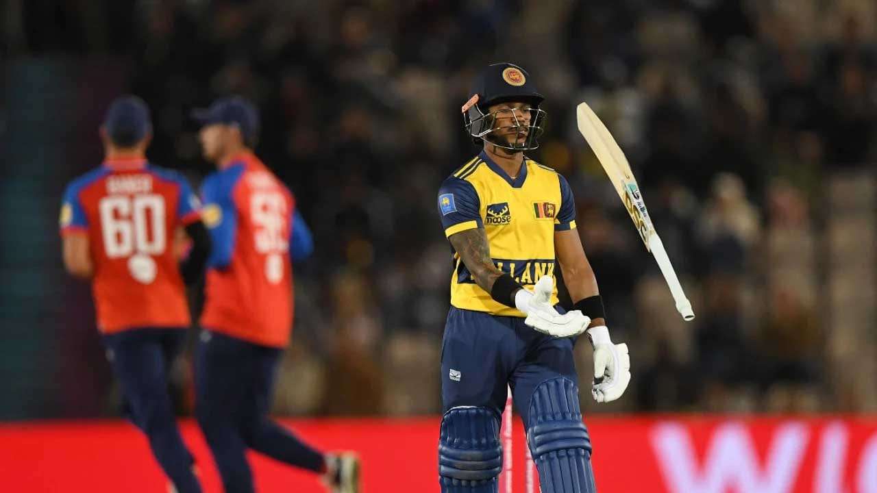 එංගලන්තය හමුවේ ශ්රී ලංකාවට දරුණු පරාජයක්
