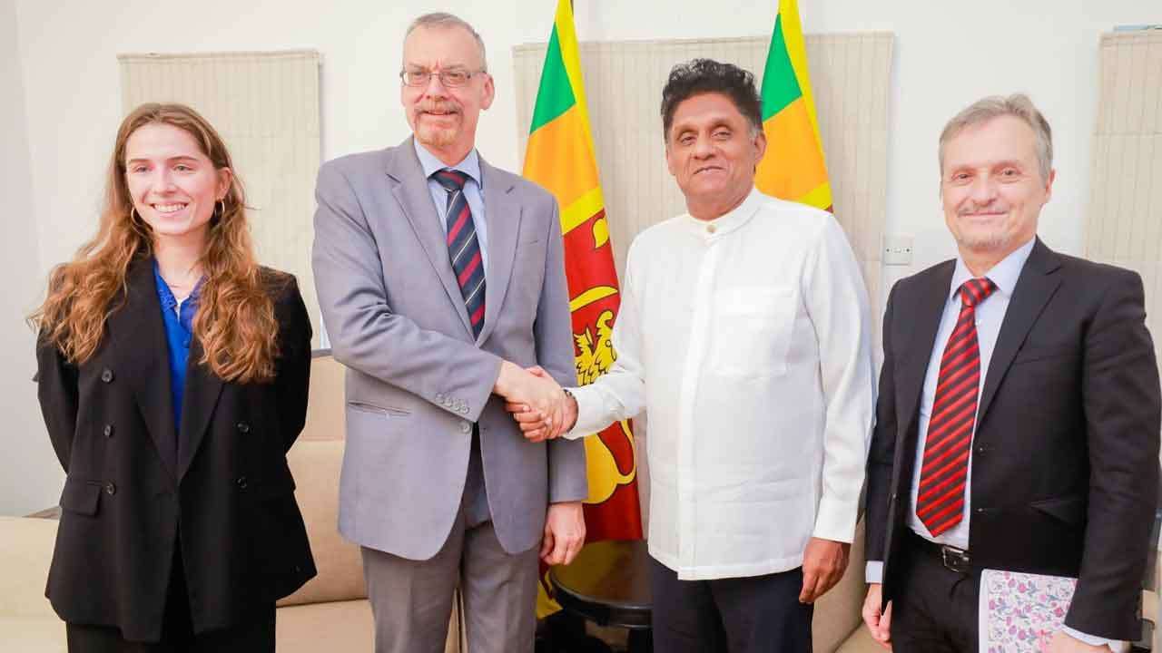 සූර්ය බලශක්ති නියෝජිතයින්ගේ ගැටලු අරන් සජිත් මෙරට ප්රංශ තානාපති හමුවෙයි