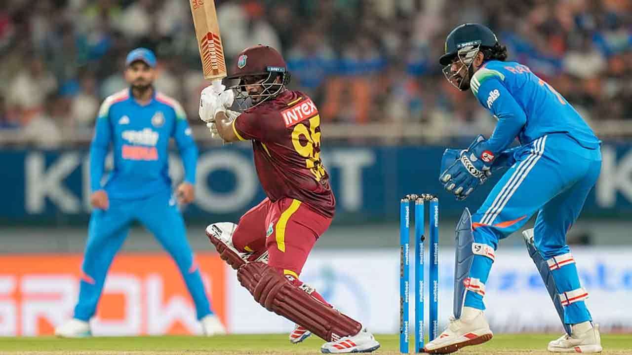 ඉන්දීය කණ්ඩායම පරදා බටහිර ඉන්දීය කොදෙව්වන්ට කඩුලු 5ක ජයක්