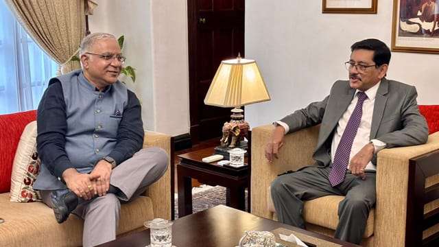 මෙරට ඉන්දීය මහ කොමසාරිස්වරයා සහ මහ බැංකු අධිපති අතර සාකච්ඡාවක්