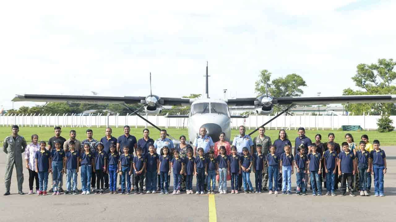 ලෝක ළමා දිනය වෙනුවෙන් තැන්නේයාය ප්රාථමික විද්යාලයේ දරුවන්ට අමතක නොවන ගුවන් සවාරියක්