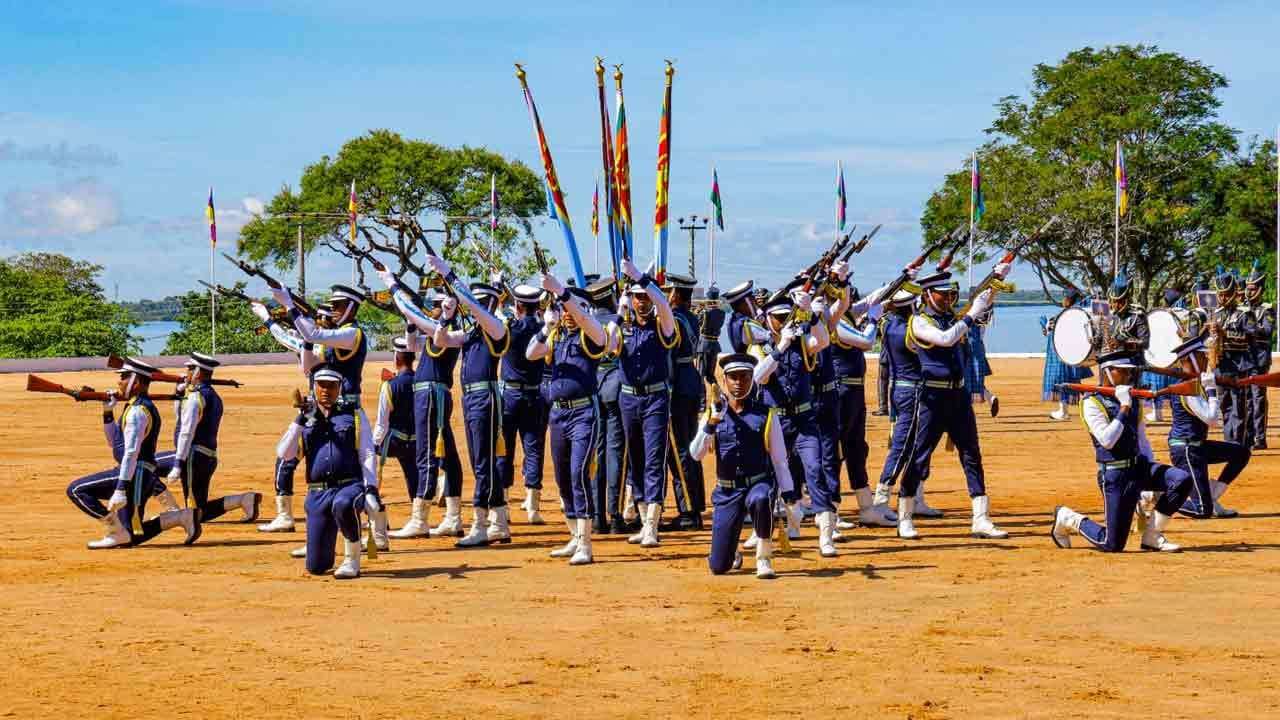පියාසර නිල ලාංඡන පැළඳවීමේ උත්සවය ආරක්ෂක ලේකම්වරයාගේ ප්රධානත්වයෙන්