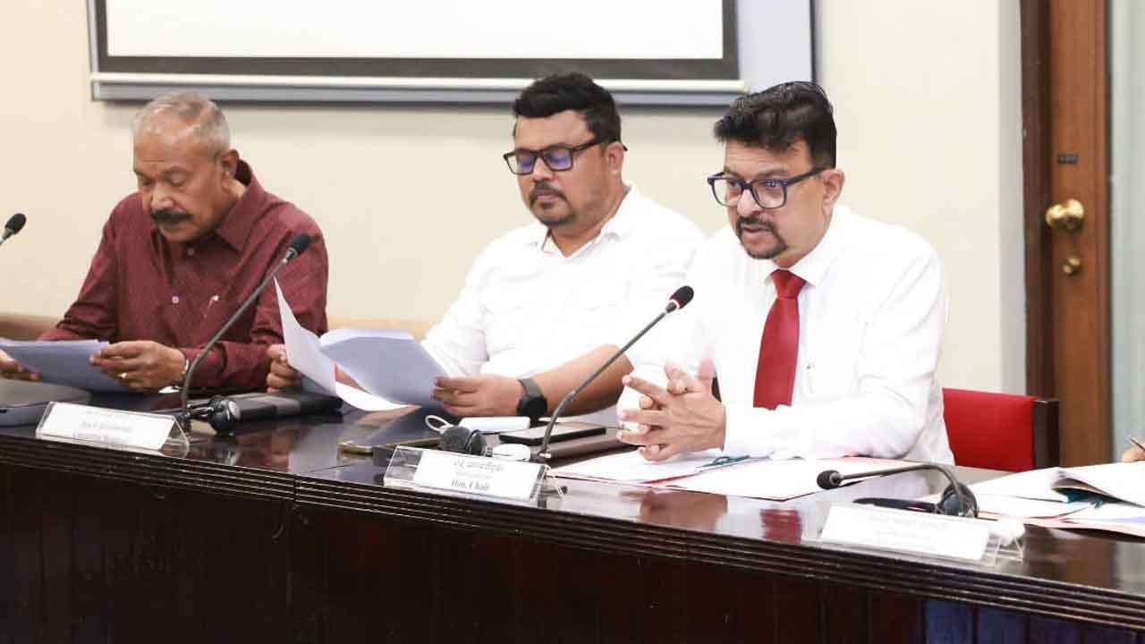 අධ්යාපන වෘත්තීක සභාව ස්ථාපිත කිරීමේ ක්රියාවලියේ ප්රමාදය පිළිබඳ විශේෂ අවධානය
