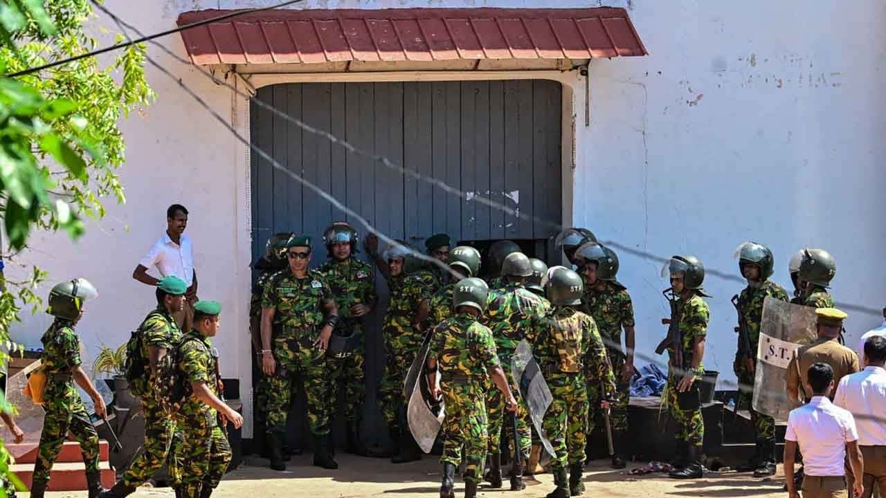 මීගමුව බන්ධනාගාර ගැටුමින් මියගිය සහ තුවාල ලැබූ නිලධාරීන්ට විශේෂ වන්දියක්