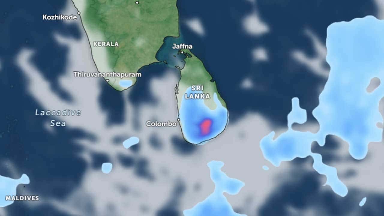 ප්රදේශ රැසකට අද තරමක තද වැසි