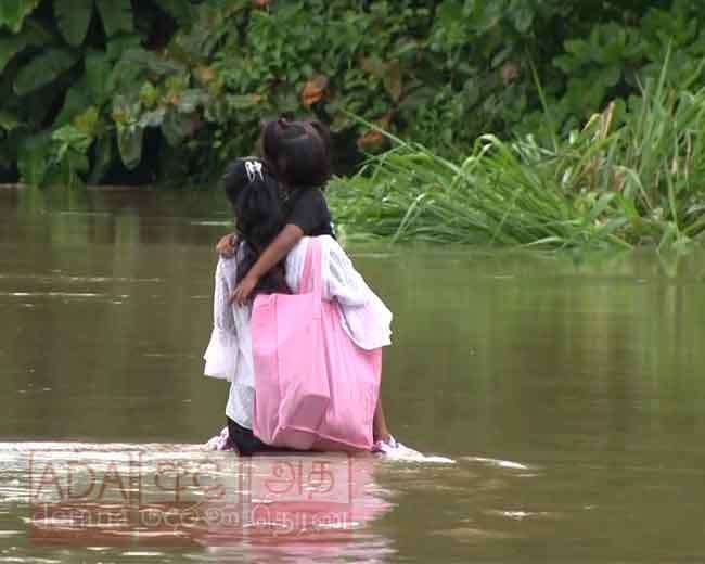 රත්නපුරට මහ වැසි...